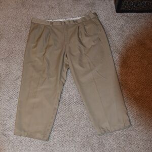 Men's pleat front khaki pants size 46/27 no flaws oak hill